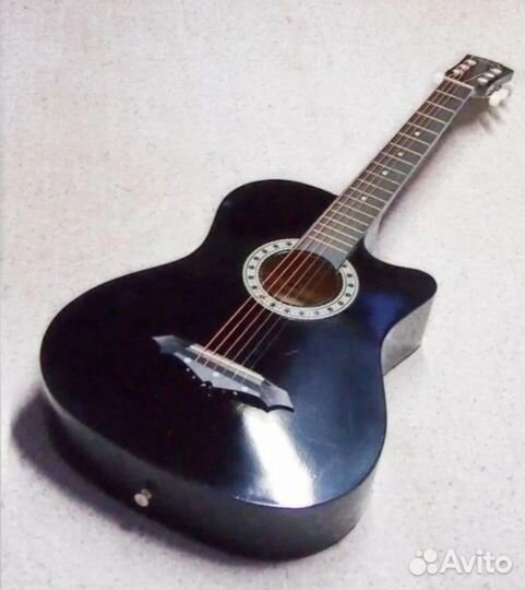 Гитара акустическая