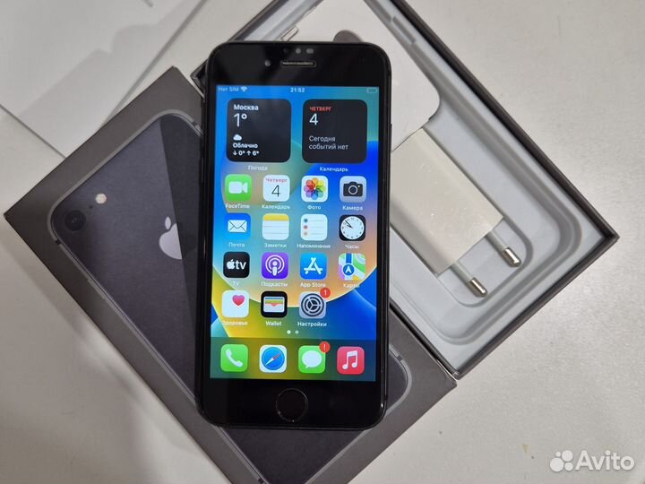 iPhone 8, 64 ГБ