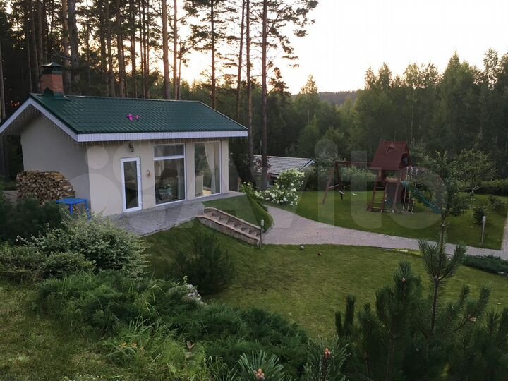 Коттедж 430 м² на участке 24 сот.