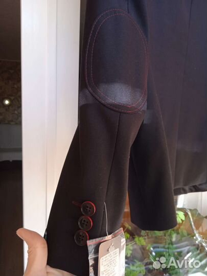 Пиджак на мальчика новый 158