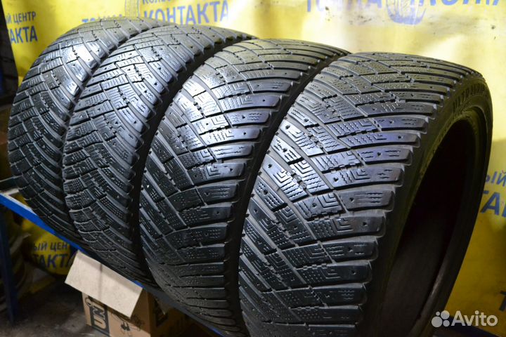 Goodyear Ultragrip Ice Arctic 225/45 R17