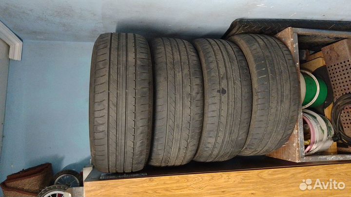 Goodyear EfficientGrip 235/55 R18