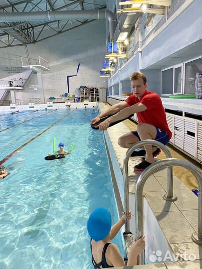 Тренер по плаванию