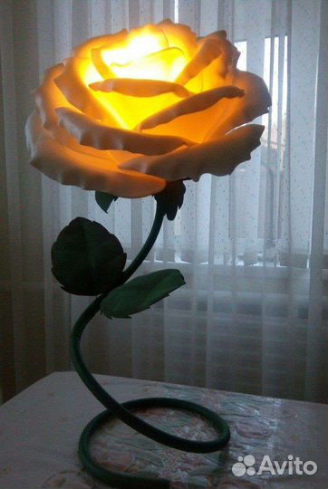 Цветы из изолона светильник