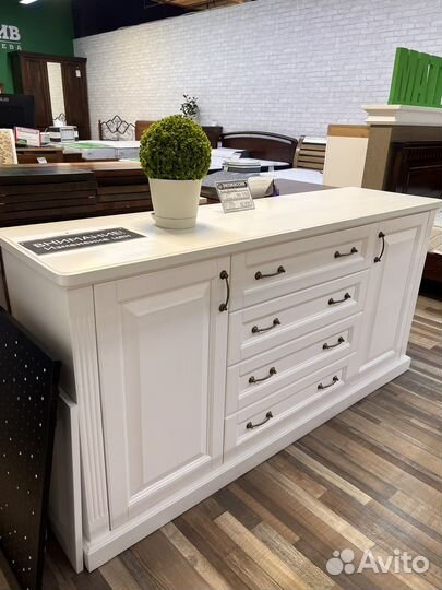 Комод, тубма