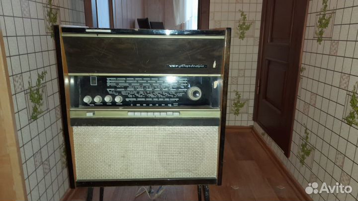 Радиола, транзистор