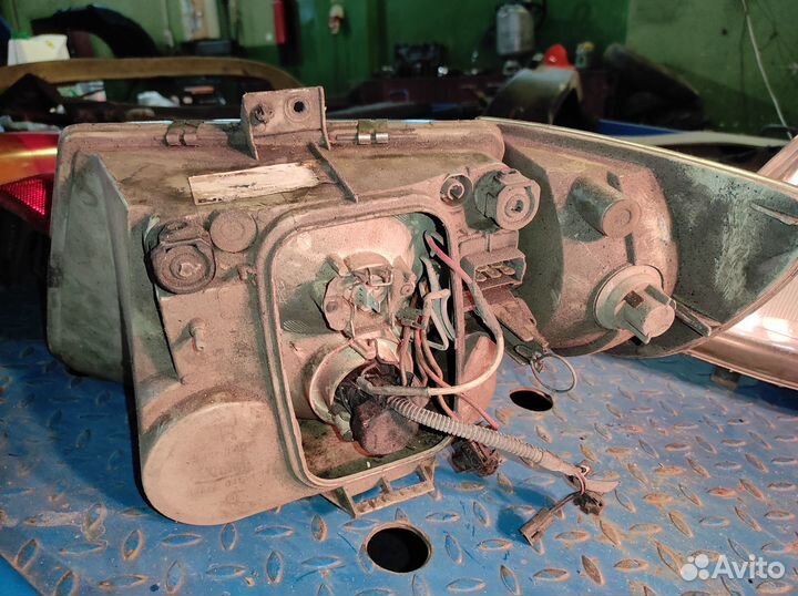 Фары с поворотниками Mercedes-Benz Vito W638