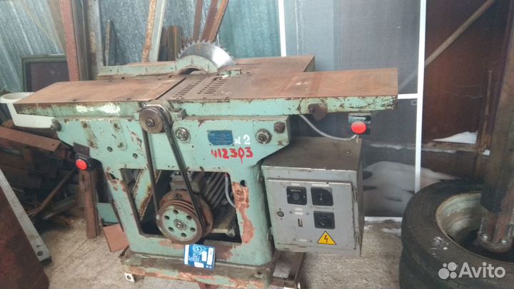 Деревообрабатывающий станок