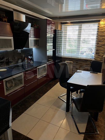 3-к. квартира, 77,8 м², 1/8 эт.