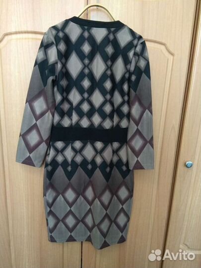 Платье 44 размера
