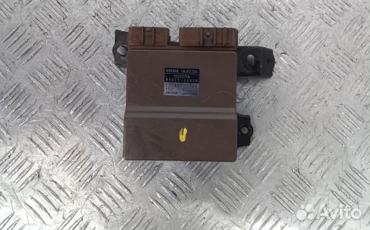 Блок управления форсунками toyota RAV 4 ZCA2 (4BR0