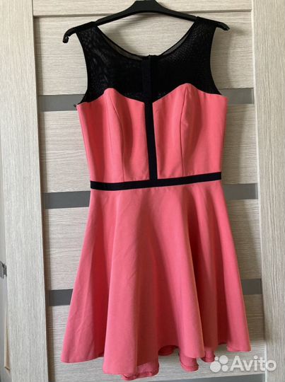 Потресающе красивое коктельное платье