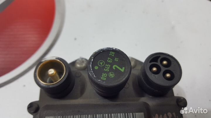 Блок управления зажиганием (коммутатор) W140