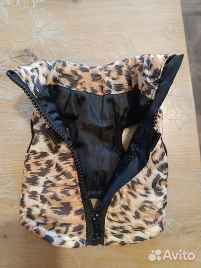 Жилет для маленькой собачки, щенка. Очень удобный