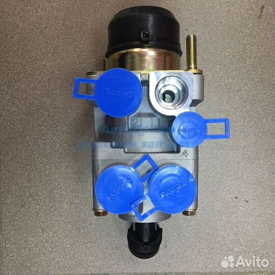 Главный тормозной кран Ман Командор