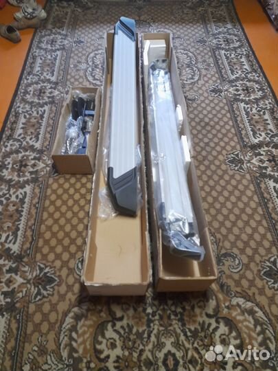 Пороги алюминевые на рав4 третье поколение