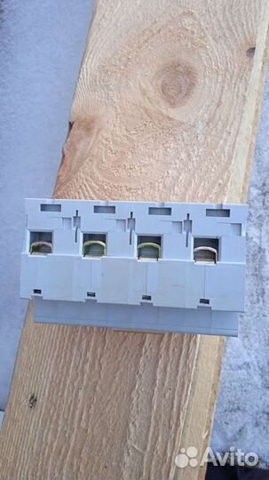 Автоматический выключатель 100А