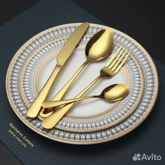 Набор столовых приборов в форме яйца