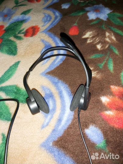 Наушники с микрофоном