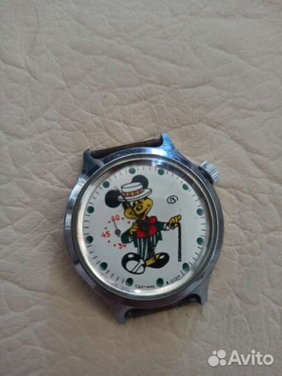 Часы СССР с Микки Маусом