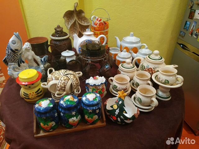 Наборы посуды и сервизы, одиночные предметы посуды