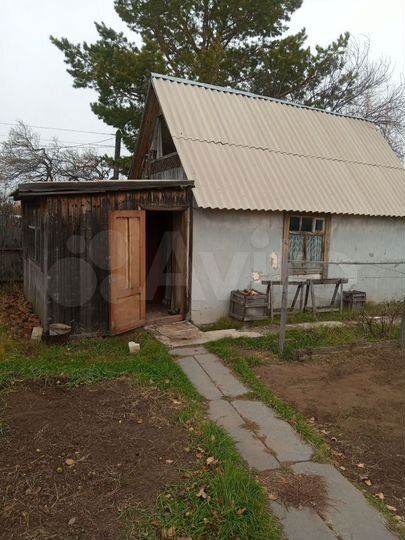 Дом 15 м² на участке 6 сот.