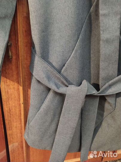 Пиджак женский новый 44