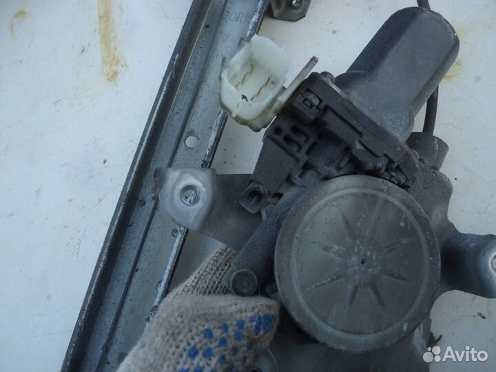 Стеклоподъемник задний правый Nissan X-Trail T31