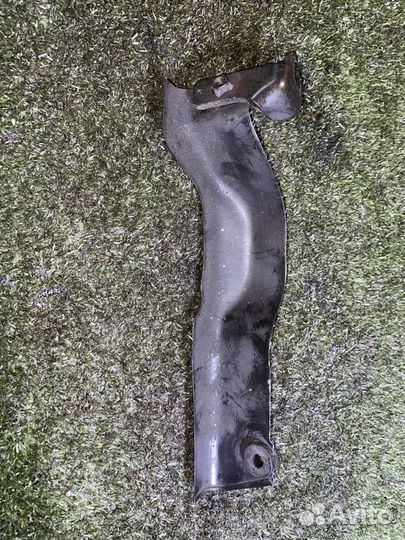 Защита коллектора левая EZ30D Subaru Legacy BE BEE