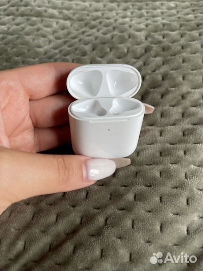 Apple airpods 2