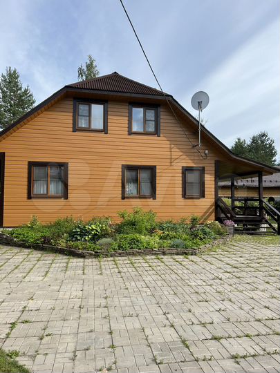 Коттедж 200 м² на участке 18 сот.