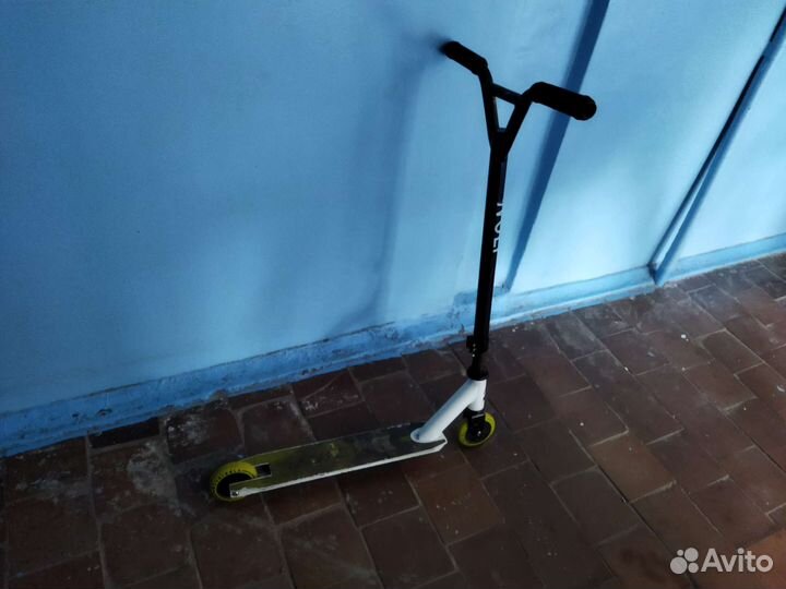 Трюковой самокат