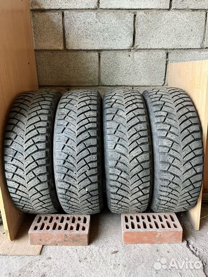 Michelin X-Ice North 4 185/65 R15 92T