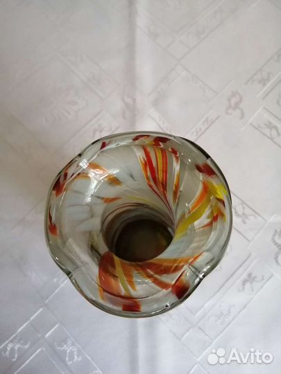 Ваза цветное стекло, гнутая техника. СССР