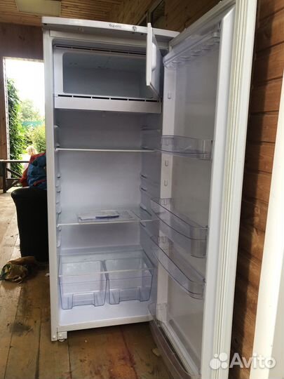 Холодильник однокамерный Бирюса 6