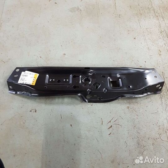 Планка телевизора Opel Astra H