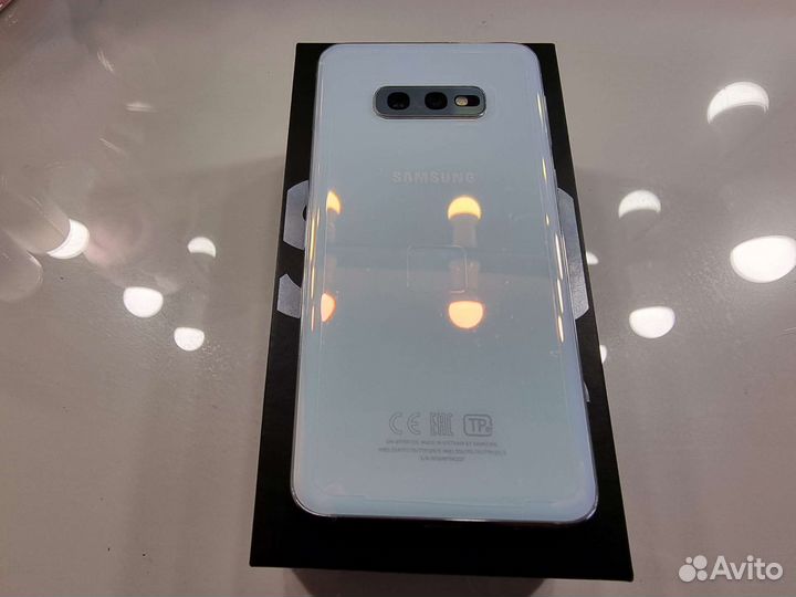 Samsung Galaxy S10e