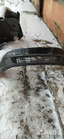 Передний бампер volkswagen polo 14 год