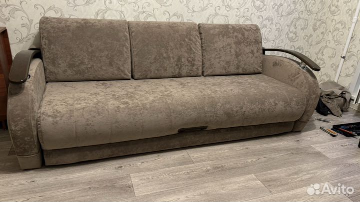 Перетяжка мягкой мебели