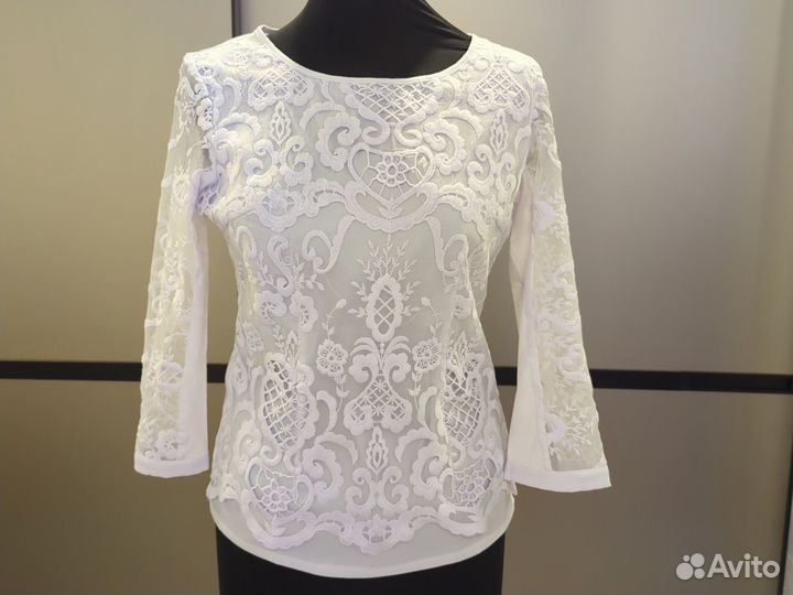 Блузка белая 44 размер