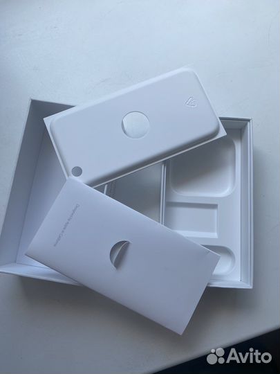 Коробка от iPhone 6s