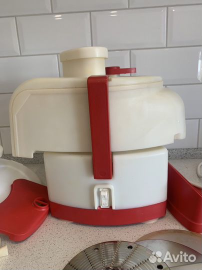 Электросоковыжималка шинковка Беломо свшпп-302