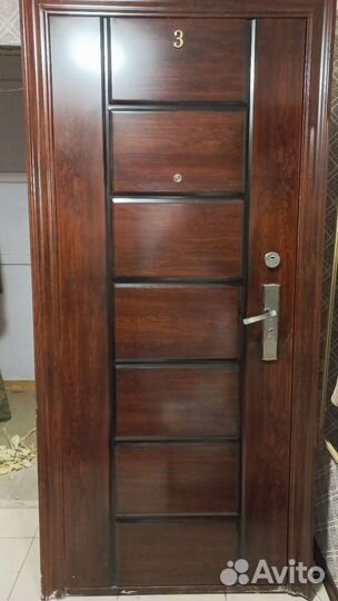 Дверь входная металлическая