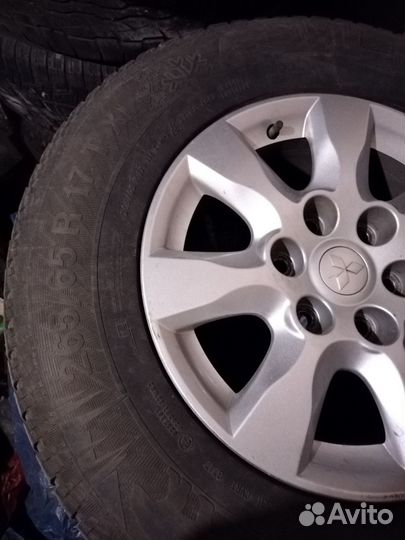 Диски с резинами на mitsubishi pajero 4