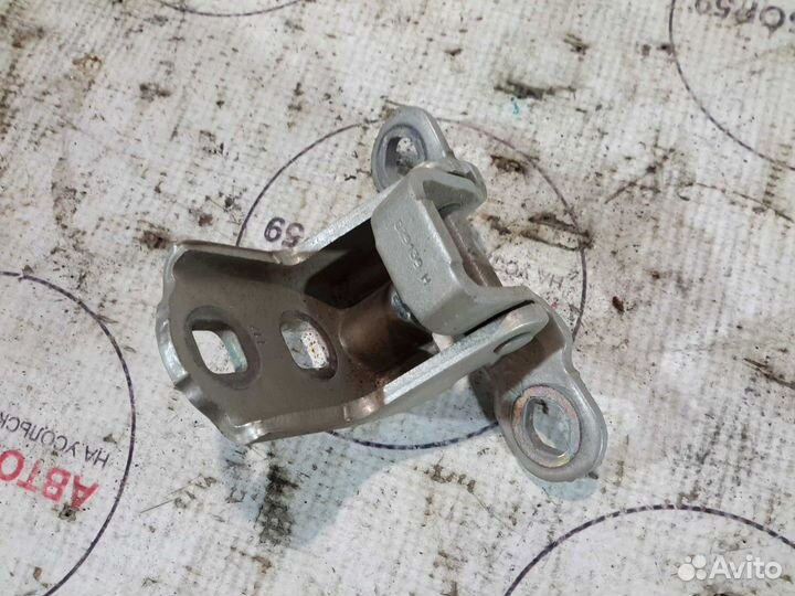 Петля двери Renault Megane 2