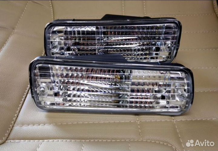 Поворотник на бампер prado78