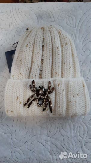 Шапка женская вязаная