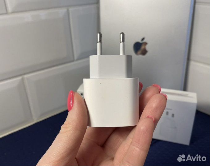 Зарядка на iPhone 20w