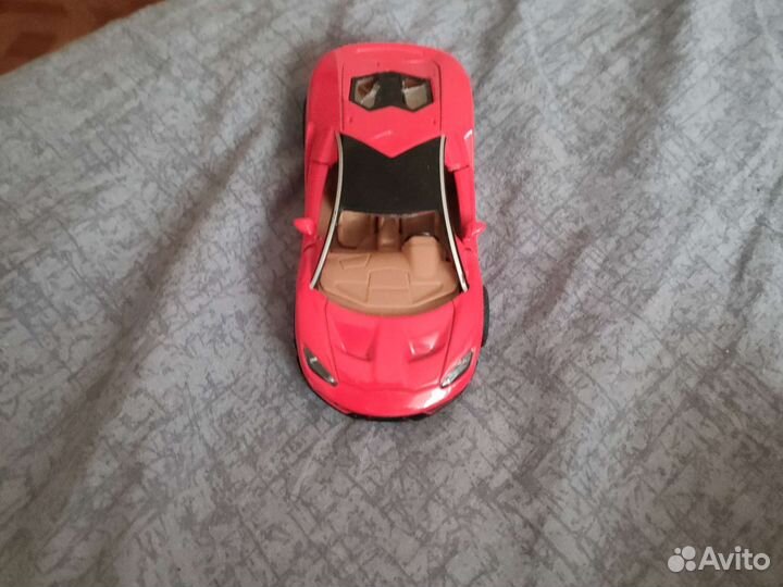 Игрушка машинка железная