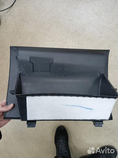 Бардачок Mitsubishi Outlander 3